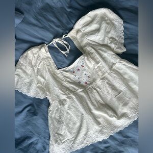 Old Navy White embroidered boho square neck peplum blouse size Large